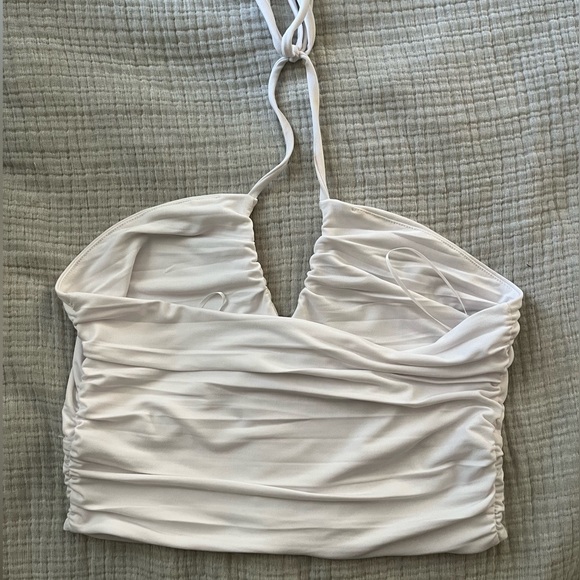 Abercrombie White Halter Crop Top - Picture 4 of 5